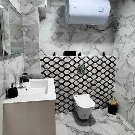 Spacious Sunny Flat With 2 Bedrooms In The Heart Of Apartment Plowdiw