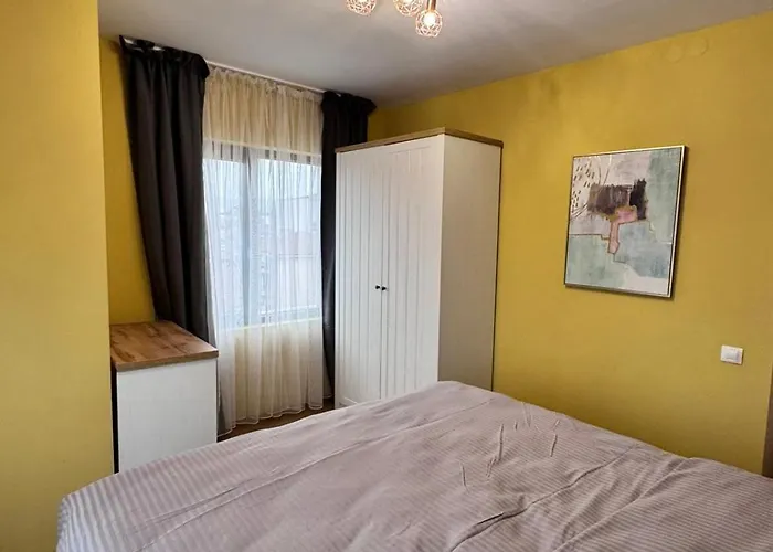 Spacious Sunny Flat With 2 Bedrooms In The Heart Of Plovdiv