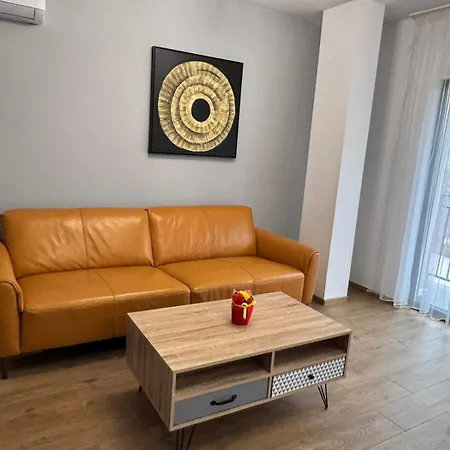 Spacious Sunny Flat With 2 Bedrooms In The Heart Of Plovdiv