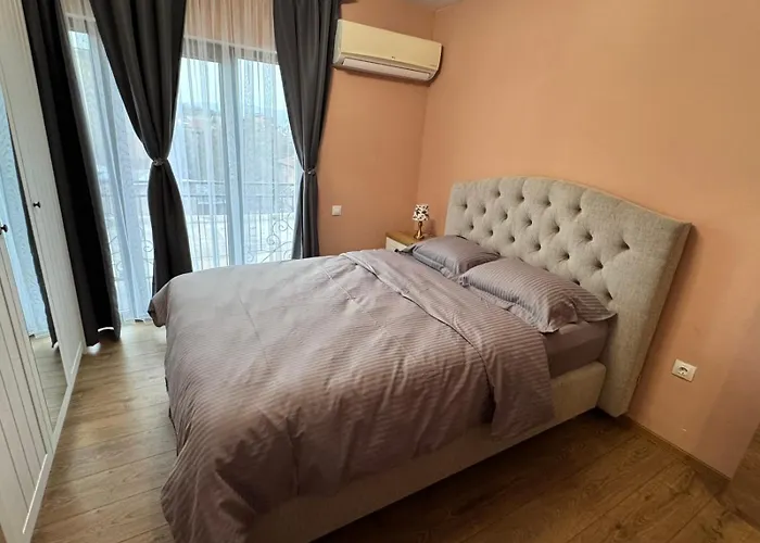 公寓 Spacious Sunny Flat With 2 Bedrooms In The Heart Of *