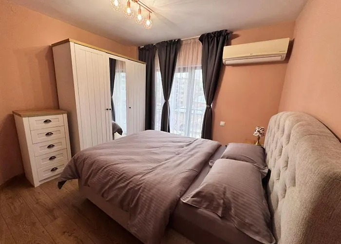 Spacious Sunny Flat With 2 Bedrooms In The Heart Of Apartman *